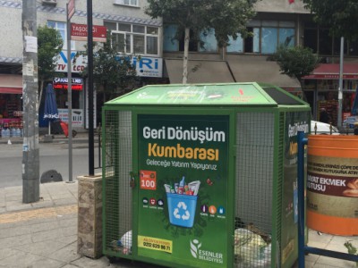 Atık toplama konteynırı